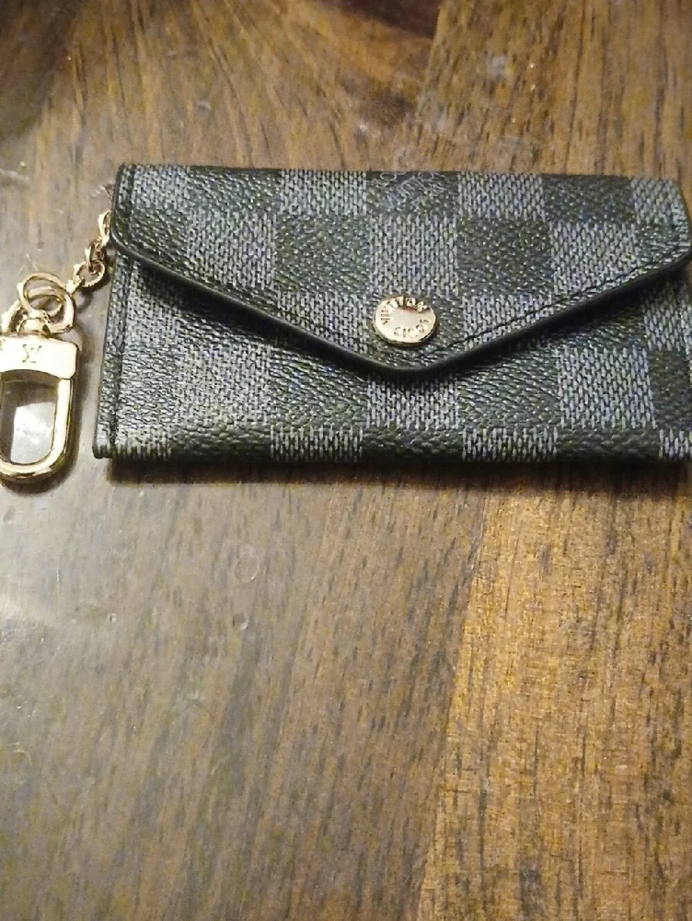 N/A stylish black